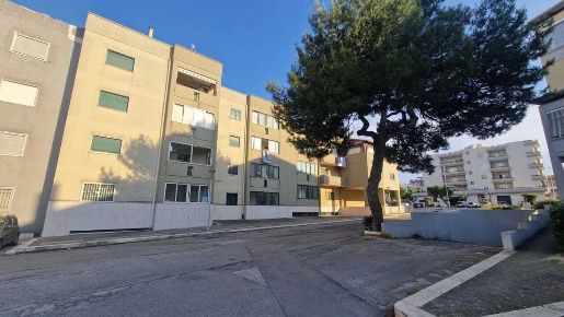 Foto Appartamento in Via Giuseppe di Vittorio, Monopoli Centro di 90 m²