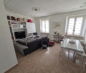 Foto Appartamento in Via Pieve 133, Chiampo Centro di 125 m² con 6 locali