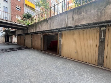 Foto Posti auto in Via Albenga 22, Torino Lingotto di 17 m² in vendita