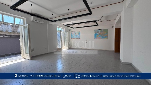 Foto Ufficio a Salerno Zona Industriale - San Leonardo di 90 m² in affitto