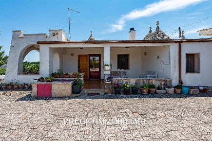 Foto Trullo in Contrada Molino - Cappagliaro sez. 2, Locorotondo di 177 m²