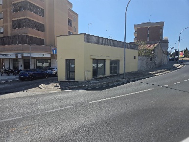 Foto Attività commerciale in via provinciale per lecce, Brindisi di 36 m²