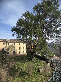 Foto Appartamento a Pistoia Cireglio di 95 m² con 9 locali in vendita