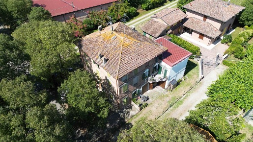 Foto Case semi ndipendenti a Nonantola di 169 m² con 5 locali in vendita