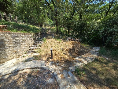 Foto Case semi ndipendenti a Calenzano di 940 m² con 6 locali in vendita