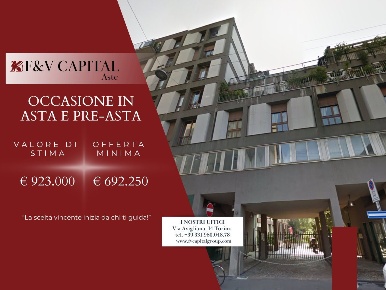 Foto Appartamento in Via Lentasio, Milano Missori di 130 m² con 5 locali