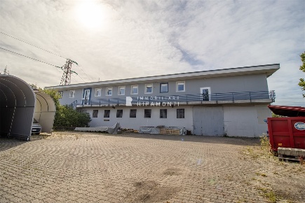 Foto Capannone industriale in Via Leonardo da Vinci, Barzanò Centro