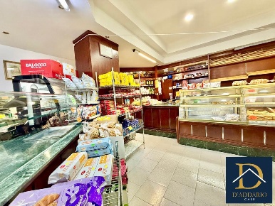 Foto Attività commerciale in Corso Piemonte, Taranto Italia - Montegranaro