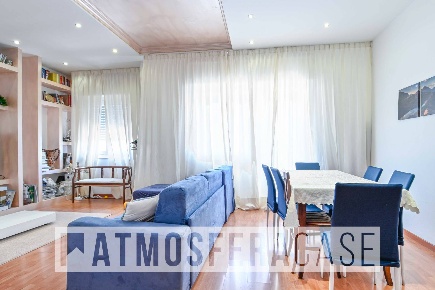 Foto Appartamento in Via Gianforte Suardi 47, Bergamo Corridoni di 130 m²