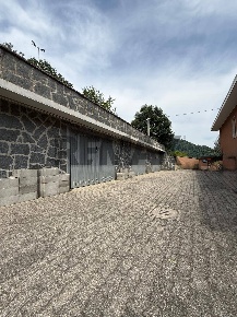 Foto Magazzino in via Clanezzo 11, Almenno San Salvatore Centro di 75 m²