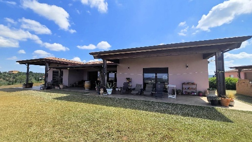 Foto Villa unifamiliare in Zona Colle di Lupo, Magliano in Toscana