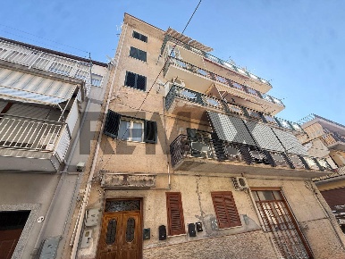 Foto Appartamento in Via Galileo Galilei 54, Bagheria Centro di 145 m²