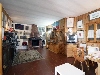 Foto Villa unifamiliare in Via Delle Rose Borgo Lagogemolo 55, di 126 m²