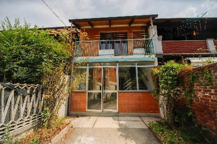 Foto Case semi ndipendenti in VIA PRINCIPE TOMMASO 4, Foglizzo di 110 m²