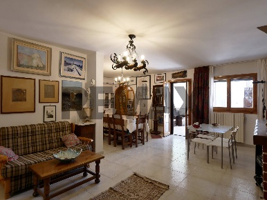 Foto Villa unifamiliare in Via Delle Mimose Borgo Lagogemolo 56, di 170 m²