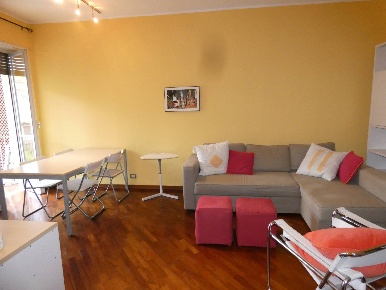 Foto Appartamento in Via Saffi 24, Torino Cit Turin di 45 m² con 2 locali