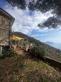 Foto Villa unifamiliare in Via Costa Di Cantalupo 21, Genova Sant'Ilario