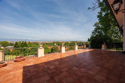 Foto Casa indipendente in Via Monteu Da Po, Torino Madonna del Pilone