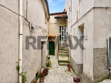 Foto Case semi ndipendenti in via Stingone 12, Ciorlano di 70 m² in vendita