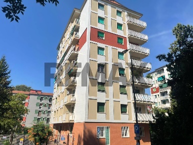 Foto Appartamento in Via Gaetano Salvemini -, Milano Comasina di 94 m²