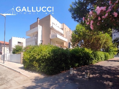 Foto Appartamento in Via Italo De Sanctis 37, Pescara di 79 m² con 3 locali
