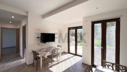 Foto Villa unifamiliare in Oro Di Puglia SNC, Vieste di 101 m² con 3 locali