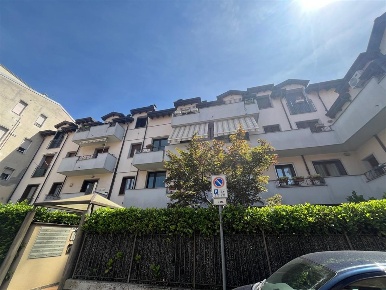 Foto Appartamento in Via Volta, Lissone Centro Storico di 55 m² in vendita