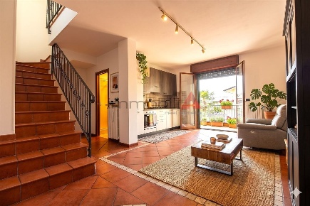 Foto Appartamento in via silvio pellico, Carugate di 60 m² con 2 locali