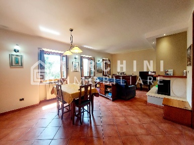 Foto Casa indipendente a Villa Basilica Centro di 210 m² con 6 locali