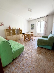 Foto Appartamento a Poggibonsi Centro di 115 m² con 4 locali in vendita
