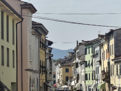 Foto Appartamento a Lucca San Marco - Acquacalda di 82 m² con 3 locali