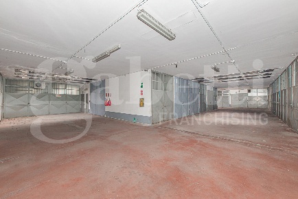 Foto Box in Via Pasteur 20, Rivoli Coop - Vecco di 14 m² con 1 locali