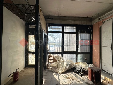 Foto Magazzino in Via Galileo Ferraris 150/a, Arezzo Pescaiola di 297 m²