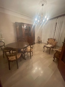 Foto Casa indipendente a Carrara di 200 m² con 5 locali in vendita