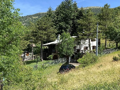 Foto Casa indipendente in Piane, Bolognola di 170 m² con 8 locali