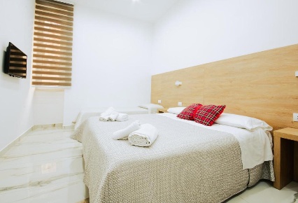 Foto Hotel in CASTRUCCI, Napoli Sanità di 90 m² con 3 locali in vendita
