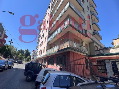 Foto Magazzino in Via Cosenza via Tavolaro (ex via De Rada) 8, Cosenza