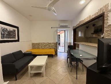 Foto Appartamento in Via Mazzini 235, Taranto Tre Carrare di 35 m²