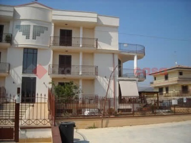 Foto Appartamento in Via Tutuni 6, Vitulazio di 95 m² con 3 locali