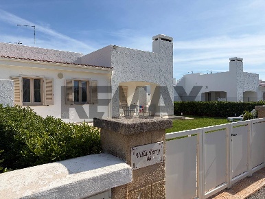 Foto Villa unifamiliare in CONTRADA VILLANOVA SNC, Ostuni di 85 m²