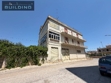 Foto Posti auto in Via Catullo 67, Castelvetrano Centro di 180 m²