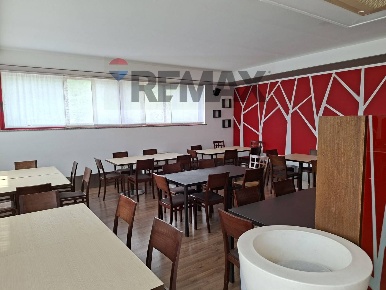 Foto Locale commerciale in Viale Cadore 56, Ponte nelle Alpi di 460 m²