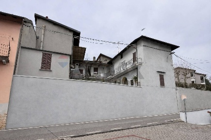 Foto Casa indipendente in VIA CARABELLI 5, Oggiona con Santo Stefano