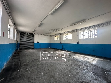 Foto Magazzino in via Cenami, Massarosa Massarosa Paese di 177 m²