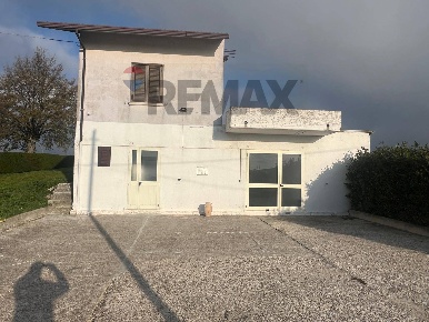 Foto Casa indipendente in c.da crocella snc, Circello di 217 m² in vendita