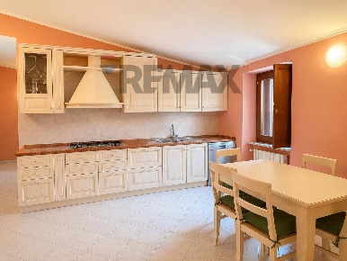 Foto Appartamento in via ziccardi 44, Campobasso Centro Storico di 150 m²