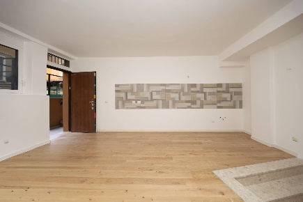 Foto Appartamento in Via Siusi, Milano di 80 m² con 3 locali in vendita