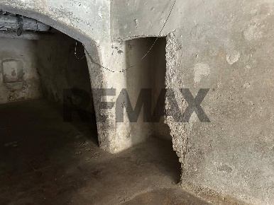 Foto Magazzino in Via Paglia 90 r, Genova Sestri Ponente di 46 m²