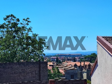 Foto Casa indipendente in Via Schinosi 8, Caserta Puccianiello di 174 m²