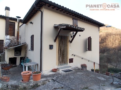 Foto Casa indipendente in Via Rete, Acquasanta Terme Corneto di 200 m²